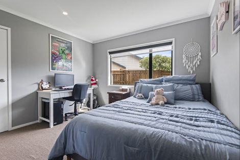 Photo of property in 9 Walnut Grove, Kelvin Grove, Palmerston North, 4414