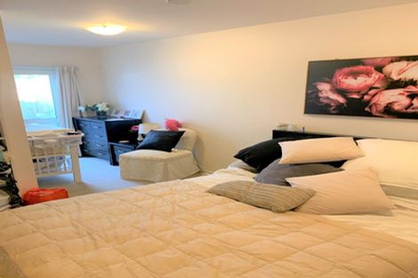 Photo of property in Luxford Villas, 113/72 Herald Street, Berhampore, Wellington, 6023