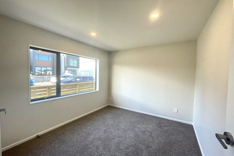 Photo of property in 1 Hoia Street, Papakura, 2110