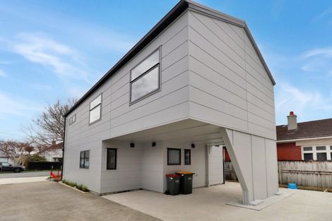 Photo of property in 137 Whites Line East, Waiwhetu, Lower Hutt, 5010