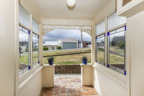 Photo of property in 3 Te Reinga View, Tawa, Wellington, 5028