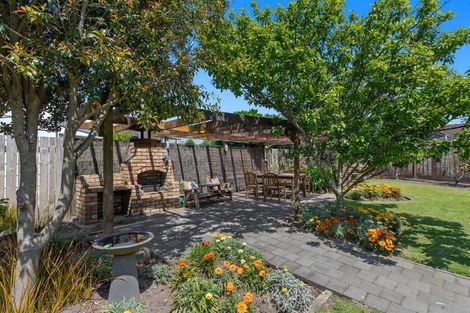 Photo of property in 15 Fishermans Drive, Coastlands, Whakatane, 3120