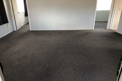 Photo of property in 7 Chilcott Road, Henderson, Auckland, 0612