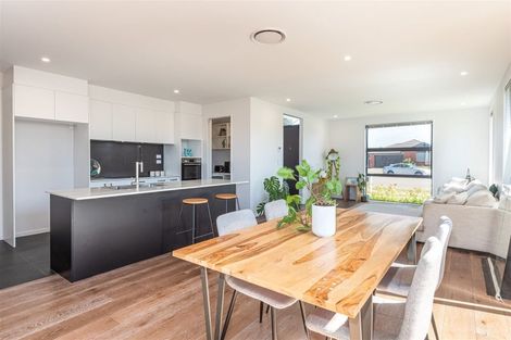 Photo of property in 15 Helen Place, Halswell, Christchurch, 8025