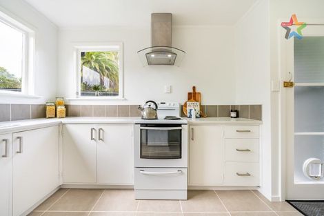 Photo of property in 177 Stokes Valley Road, Stokes Valley, Lower Hutt, 5019