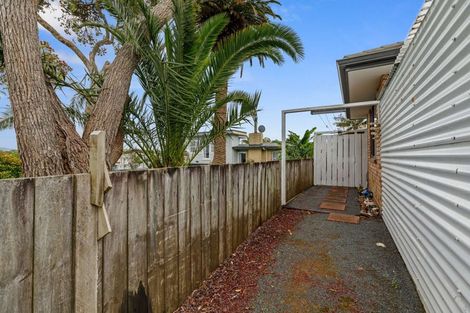 Photo of property in 96a Onerahi Road, Onerahi, Whangarei, 0110