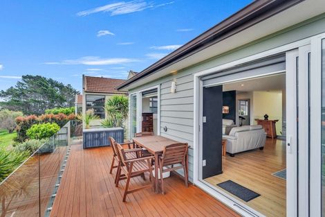 Photo of property in 141 Alec Craig Way, Gulf Harbour, Whangaparaoa, 0930