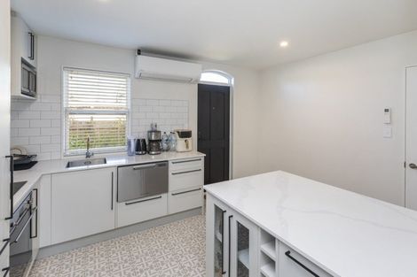 Photo of property in 10 Burke Street, Addington, Christchurch, 8024