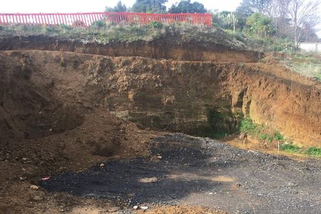 Photo of property in 228a Heta Road, Merrilands, New Plymouth, 4312