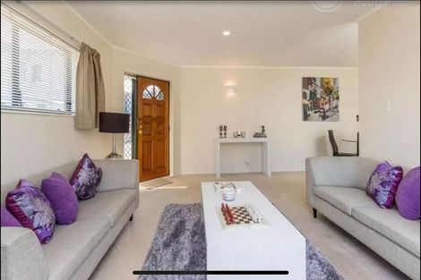 Photo of property in 2/26 Inverness Road, Browns Bay, Auckland, 0630