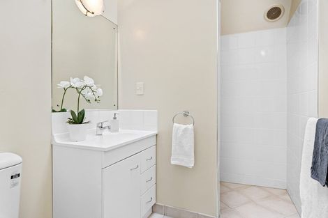 Photo of property in 2/1010 Colombo Street, St Albans, Christchurch, 8014