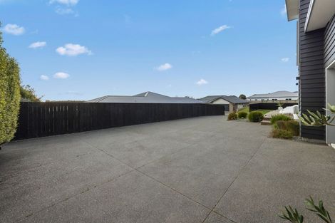 Photo of property in 35 Matenga Street, Waikanae, 5036