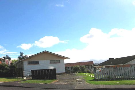 Photo of property in 30 Waitaki Street, Henderson, Auckland, 0612