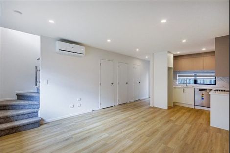 Photo of property in 5/3 Pinefield Road, Whenuapai, Auckland, 0618