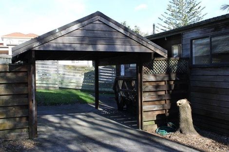 Photo of property in 3/94 Birkenhead Avenue, Birkenhead, Auckland, 0626