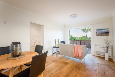 Photo of property in 54a Belleview Terrace, Mount Pleasant, Christchurch, 8081