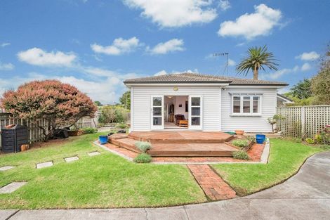 Photo of property in 4 Nathan Avenue, Paraparaumu Beach, Paraparaumu, 5032
