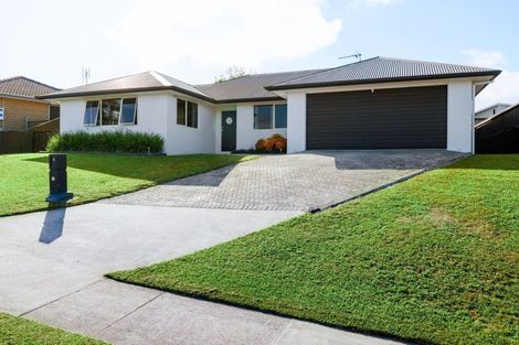 Photo of property in 6 Raddington Way, Huntington, Hamilton, 3210