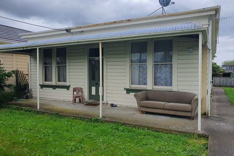 Photo of property in 125 Cambridge Street, Levin, 5510