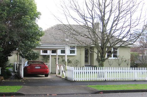 Photo of property in 23 Parata Street, Hokowhitu, Palmerston North, 4410
