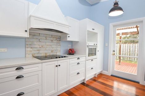 Photo of property in 62 Kent Street, Carterton, 5713