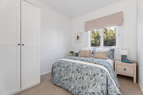 Photo of property in 90 Sandspit Road, Shelly Park, Auckland, 2014