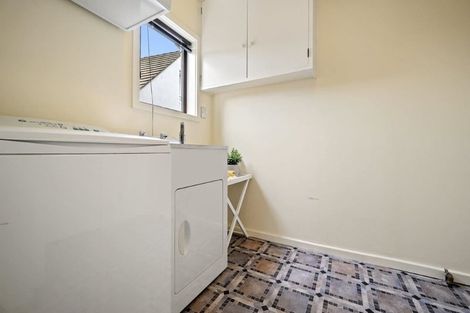 Photo of property in 2/7a Medbury Terrace, Fendalton, Christchurch, 8041