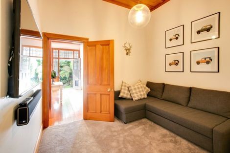 Photo of property in 29 Cameron Road, Bluff Hill, Napier, 4110