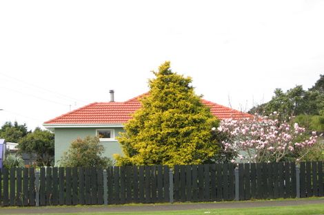 Photo of property in 141 Seaview Road, Westown, New Plymouth, 4310