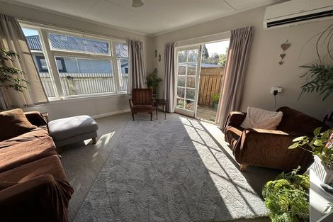 Photo of property in 70 Mckenzie Street, Geraldine, 7930