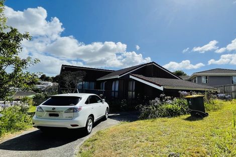 Photo of property in 26 Banyan Drive, Totara Heights, Auckland, 2105