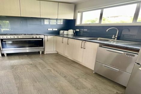Photo of property in 4 Gails Drive, Okura, Albany, 0792