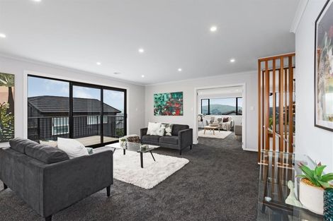 Photo of property in 8 Canary Way, Whitby, Porirua, 5024