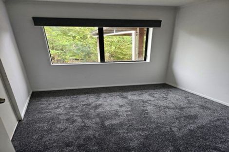 Photo of property in 99 West Harbour Drive, West Harbour, Auckland, 0618