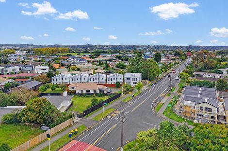 Photo of property in 4 Rathgar Road, Henderson, Auckland, 0610