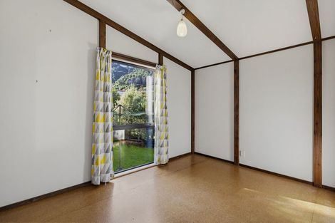 Photo of property in 15a Hampden Street, Picton, 7220