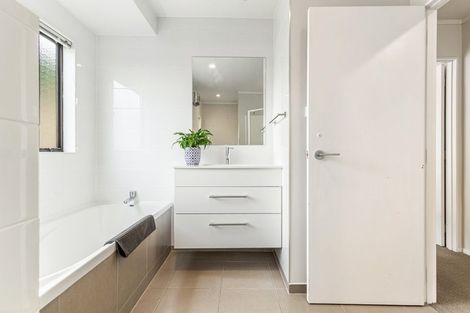 Photo of property in 31 Duck Creek Road, Stillwater, Silverdale, 0993