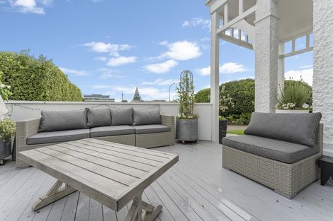 Photo of property in 55 Vivian Street, New Plymouth, 4310