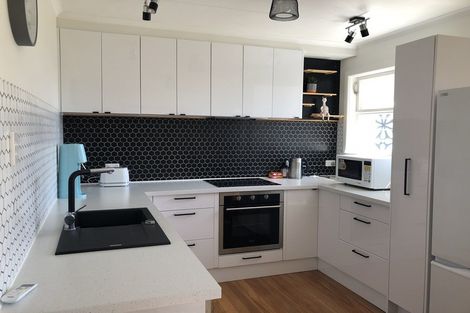 Photo of property in 1 Oriana Place, Highbury, Palmerston North, 4412