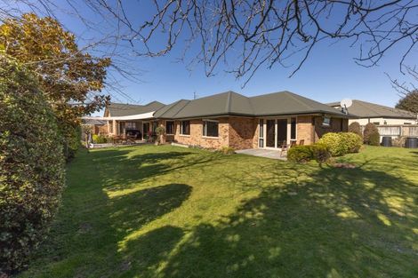 Photo of property in 67 Coolspring Way, Redwood, Christchurch, 8051