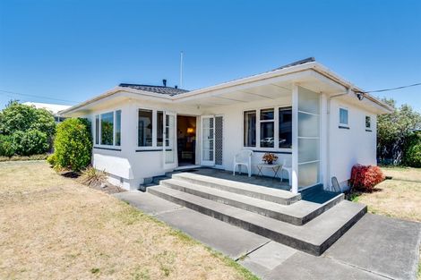 Photo of property in 42 Charles Street, Westshore, Napier, 4110