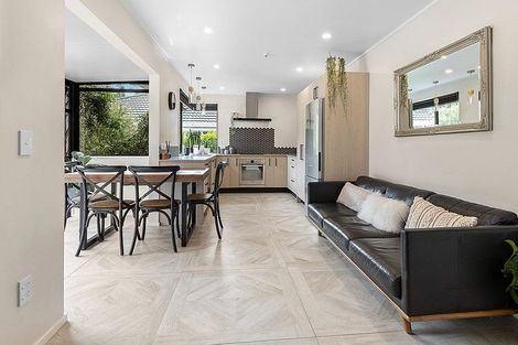 Photo of property in 206 Glengarry Road, Glen Eden, Auckland, 0602