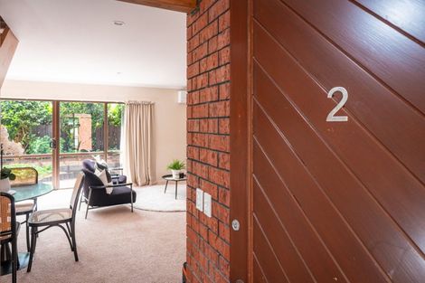 Photo of property in 2/136 Karori Road, Karori, Wellington, 6012