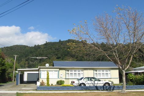 Photo of property in 53 Seddon Street, Wallaceville, Upper Hutt, 5018