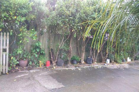 Photo of property in 16d Roick Parade, Glen Eden, Auckland, 0602