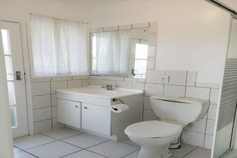 Photo of property in 66 Alexander Street, Cockle Bay, Auckland, 2014