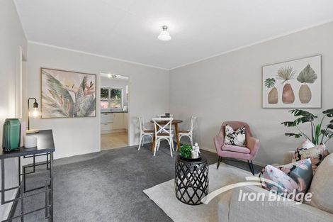 Photo of property in 1/17 Cresta Avenue, Beach Haven, Auckland, 0626