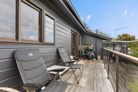 Photo of property in 122 Tuna Place, Onemana, Whangamata, 3691