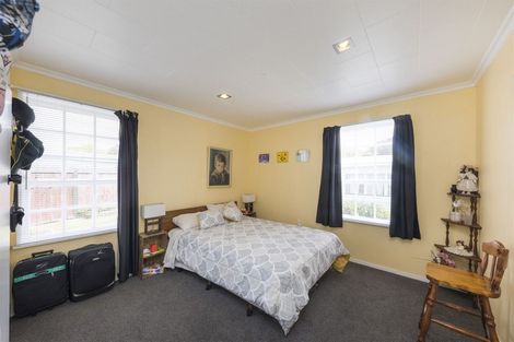 Photo of property in 1 Capri Place, Awapuni, Palmerston North, 4412