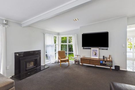 Photo of property in 36 Golf Road, Paraparaumu Beach, Paraparaumu, 5032